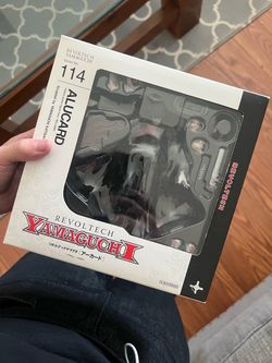 Revoltech amazing yamaguchi alucard