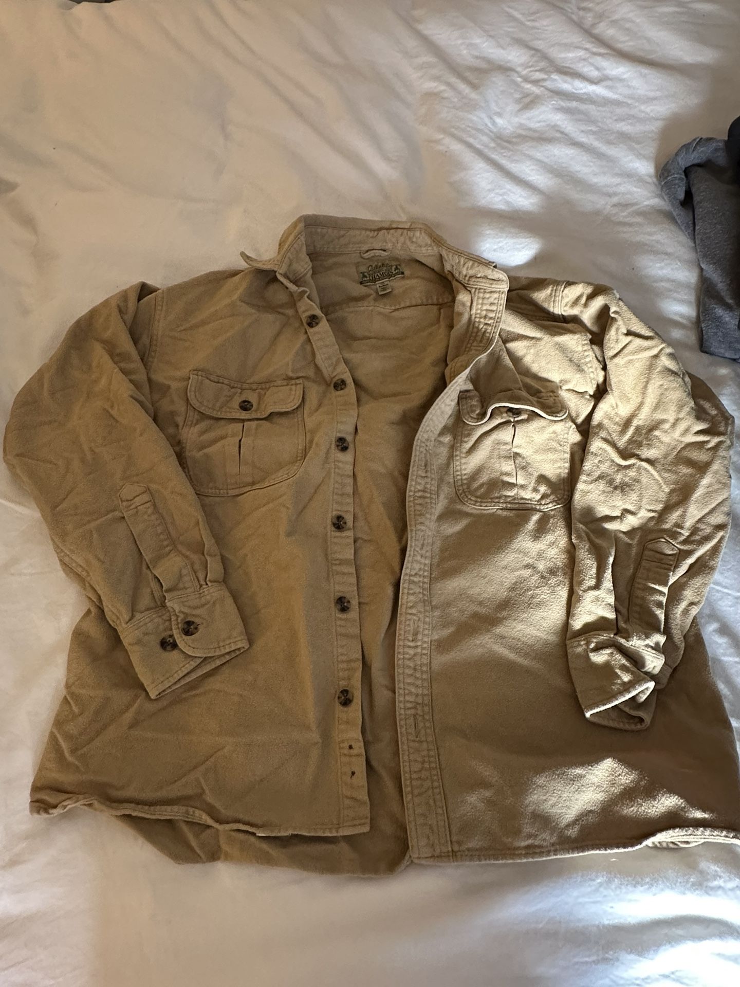 CABELAS Chamois Shirt. Men’s L