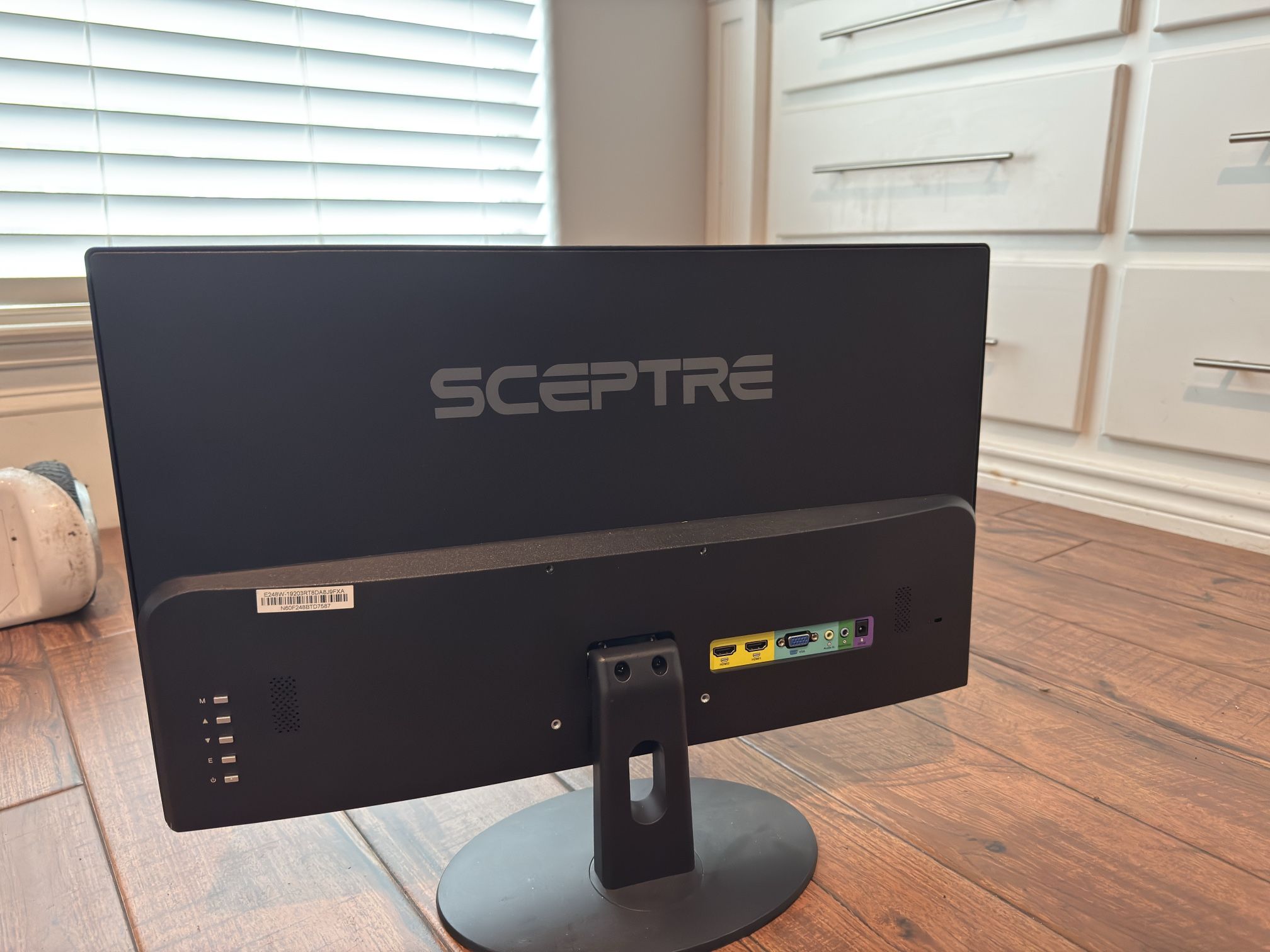 SCEPTRE MONITOR