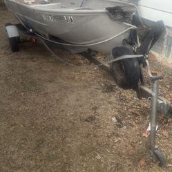 14’ Lowe Fishing Boat With Trailer 