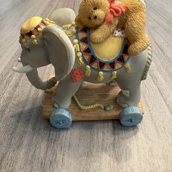 Cherished Teddies - Elephant-Trunk Full Of Bear Hugs