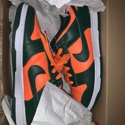 Miami.H dunks Size 10 FREE “OBO”