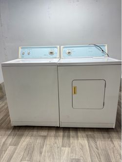 Kenmore washer and dryer laundry set