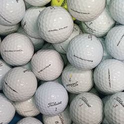 12 Titleist ProV1 Golf Balls