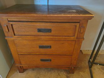 3 Drawer Nightstand
