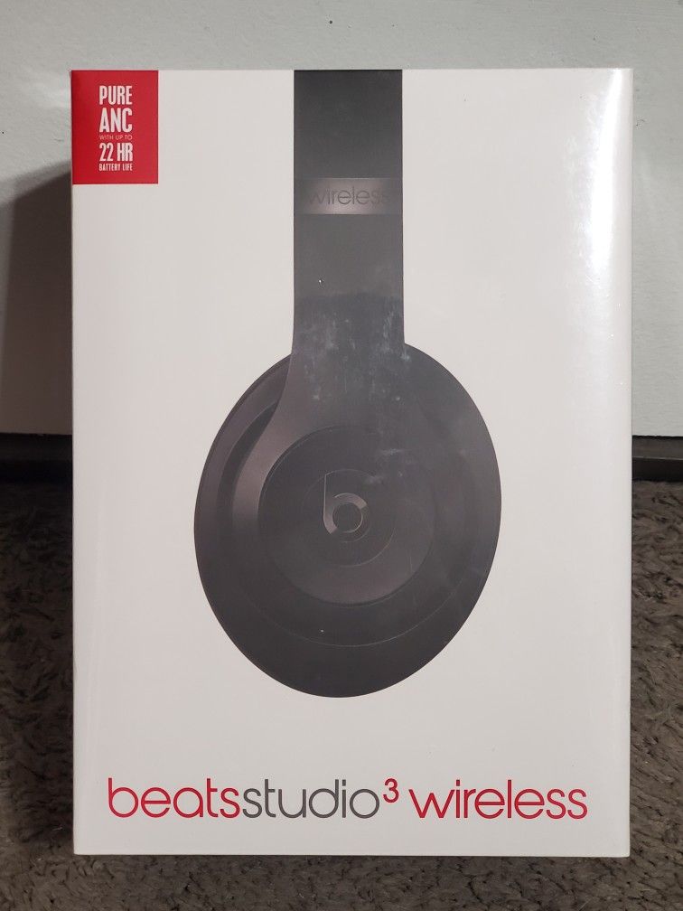 Black Beats Studio 3 Headphones