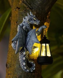 Goodeco Dragon Tree Hugger Solar Lantern Garden Statue - 9.3 Inch Resin Dragon Decor for Outdoor Garden Patio New in Box - Gift