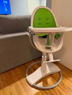 Stokke Steps High Chair with Extra Accessories – Excellent Condition