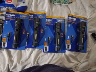 4000 lumens kobolt flash lights.