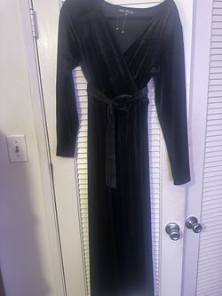 California Bay Co. Black Velvet Crossbody Gown Size XL - $40