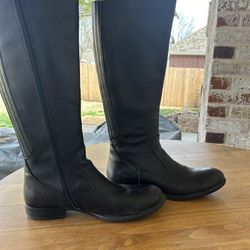 b.o.c. Woman’s Leather Boots In Black, Size 9