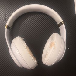 BEATS Solo 4 Bluetooth Wireless Headphones