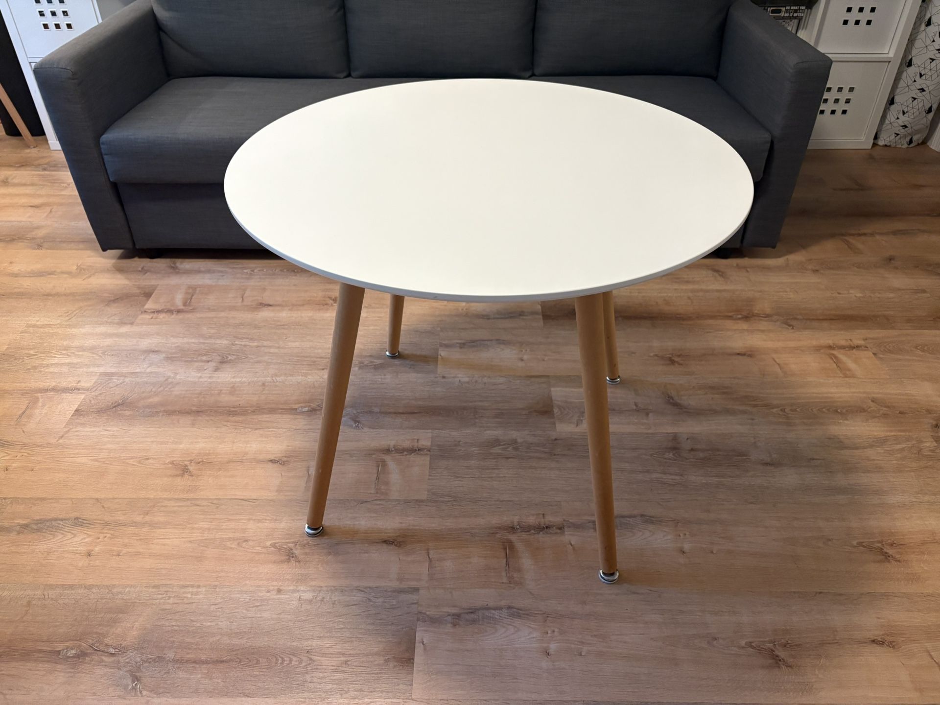 36” Round White Table