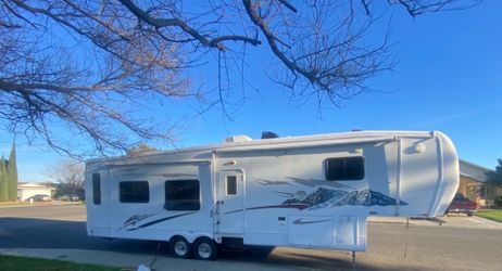 2006 5th wheel