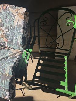 2 thick Iton vintage chairs 450  good condition Expensvie iron chairs