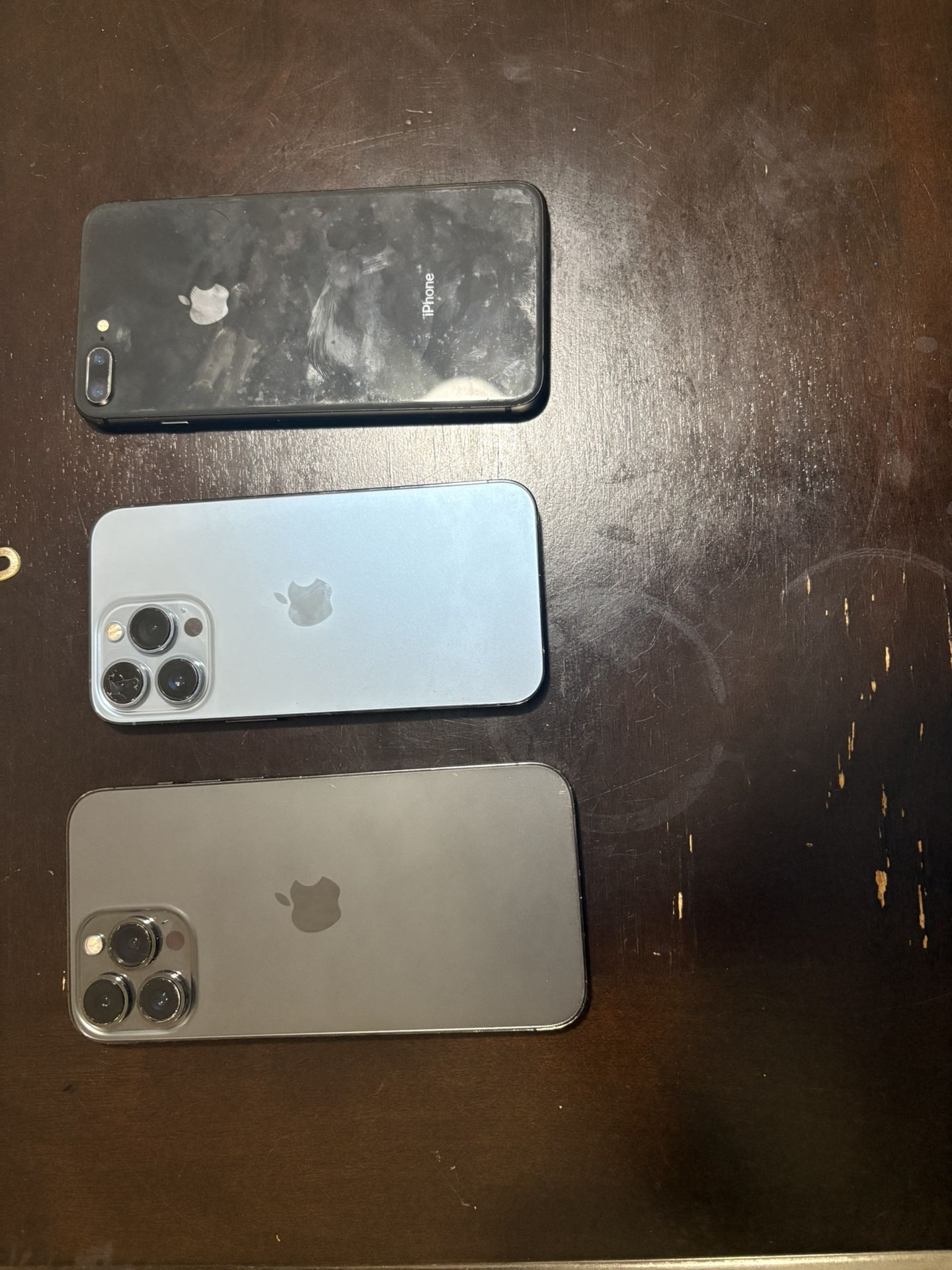 iPhone Bundle / Individual IPhones ! 