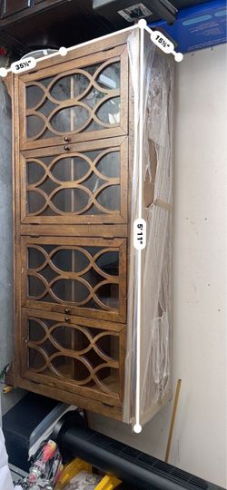 Living room Entertainment Center with Glass Cabinet