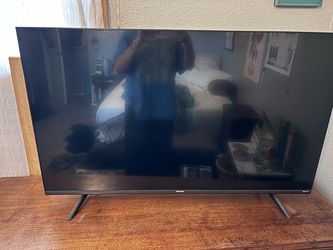 Hisense Roku tv 43”