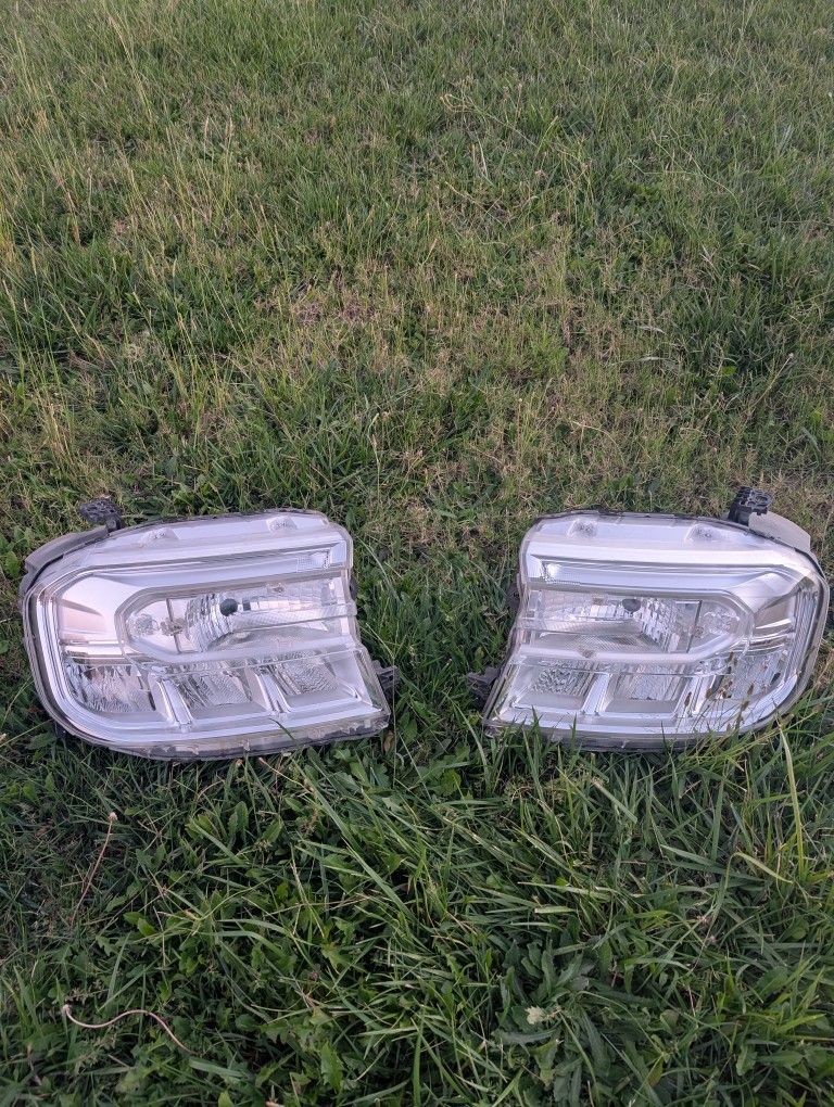 2022-2024 Ford Maverick OEM Headlights
