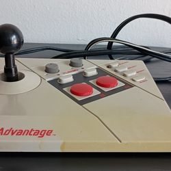 Nintendo Advantage Joypad. (FOR PARTS)