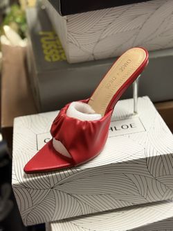 High Heels 👠.. Sizes Vary From 6.5 - 8