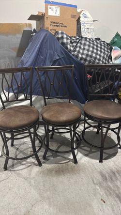 Set of 3 Metal Bar Stools with Cushioned Seats