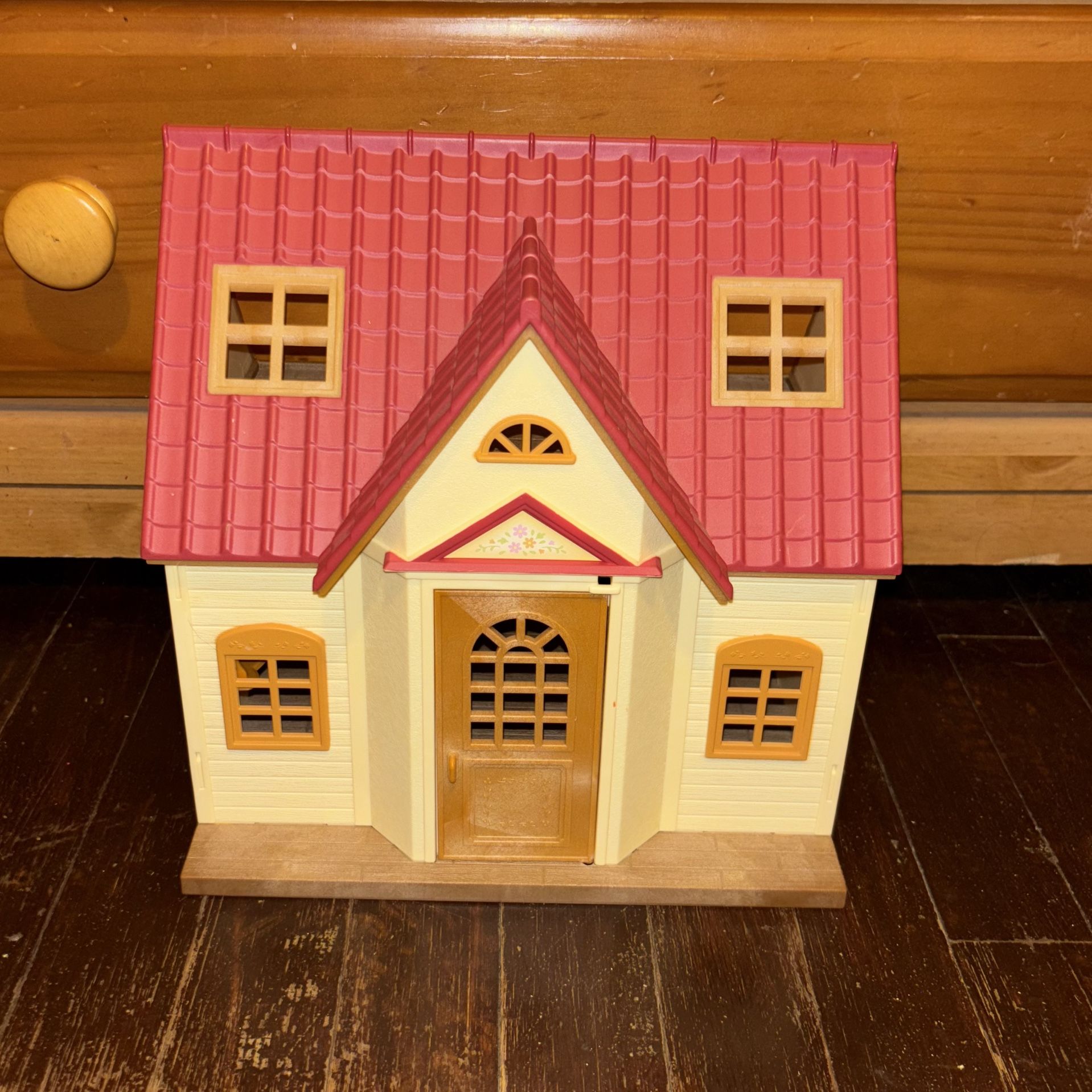 Calico Critters Red Roof Cozy Cottage Toy Playset