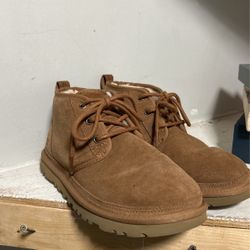 Men’s Ugg boots size 8