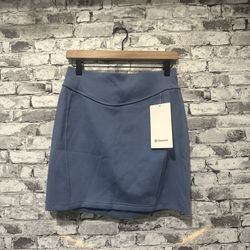 NWT Lululemon Scuba High Rise Mini Skirt Size XS (OASB) LW8ALSS