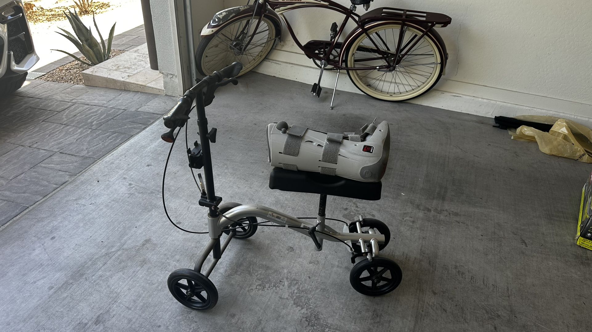 Nova Turning Knee Walker + Breg Walking Boot