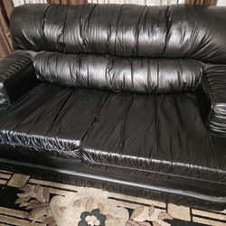 Like New Black Loveseat Sofa Couch. Firm Cushion Seats, No Sagging. 