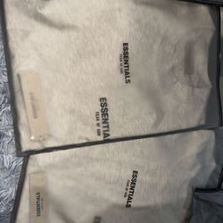 Essential T-Shirt 