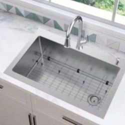Glacier Bay AIO Dolancourt 33 in. Drop-in/Undermount 18G Stainless Steel Single Bowl Kitchen Sink with Pull-Down Faucet
