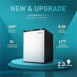 Upright freezer