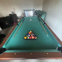 Mizerack Pool Table