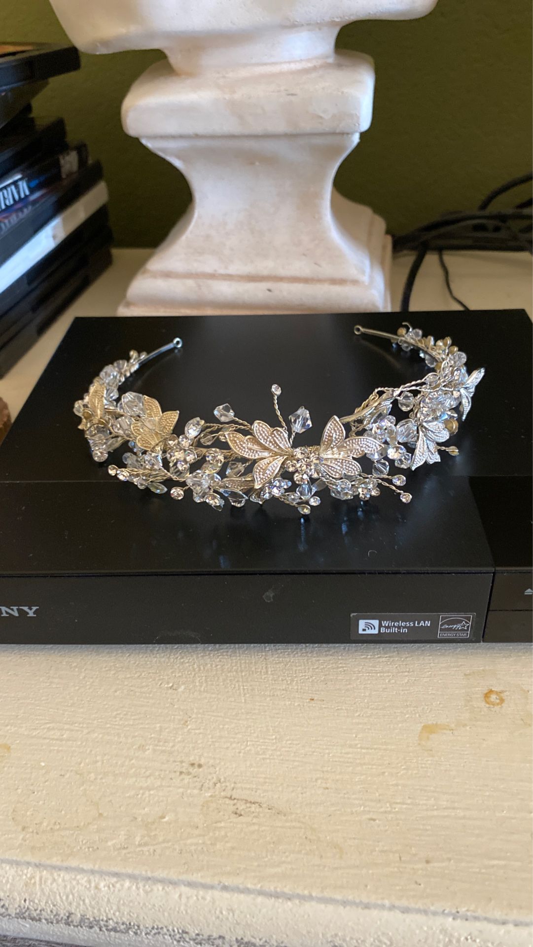 David’s Bridal Tiara -Gorgeous