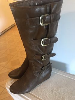 9 1/2 brown wedge boots