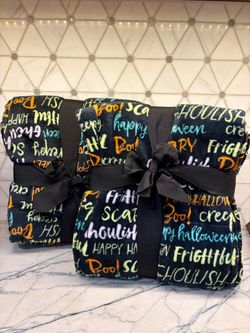Halloween Fleece Throw Blanket. New with tags giftgiving condition.
