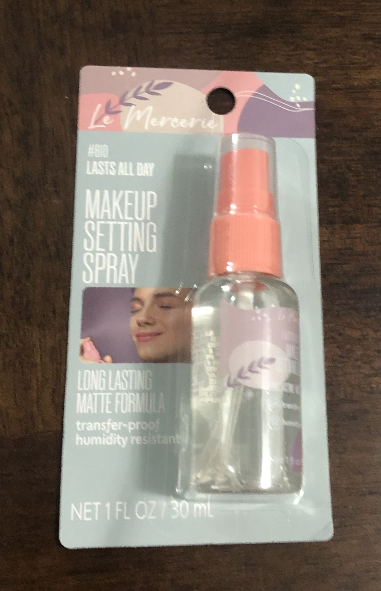 Le Mercerie Makeup Setting Spray Last All Day. 1 fl oz
