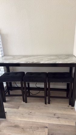Bar Table Set with 3 Black Stools