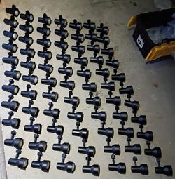 78 Hampton Bay Track Lights 88 Feet of Track Bulbs Included