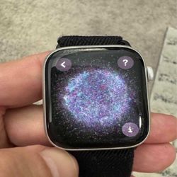 Apple Watch Series 8 – Modern Aesthetic with Smart Functions between spend