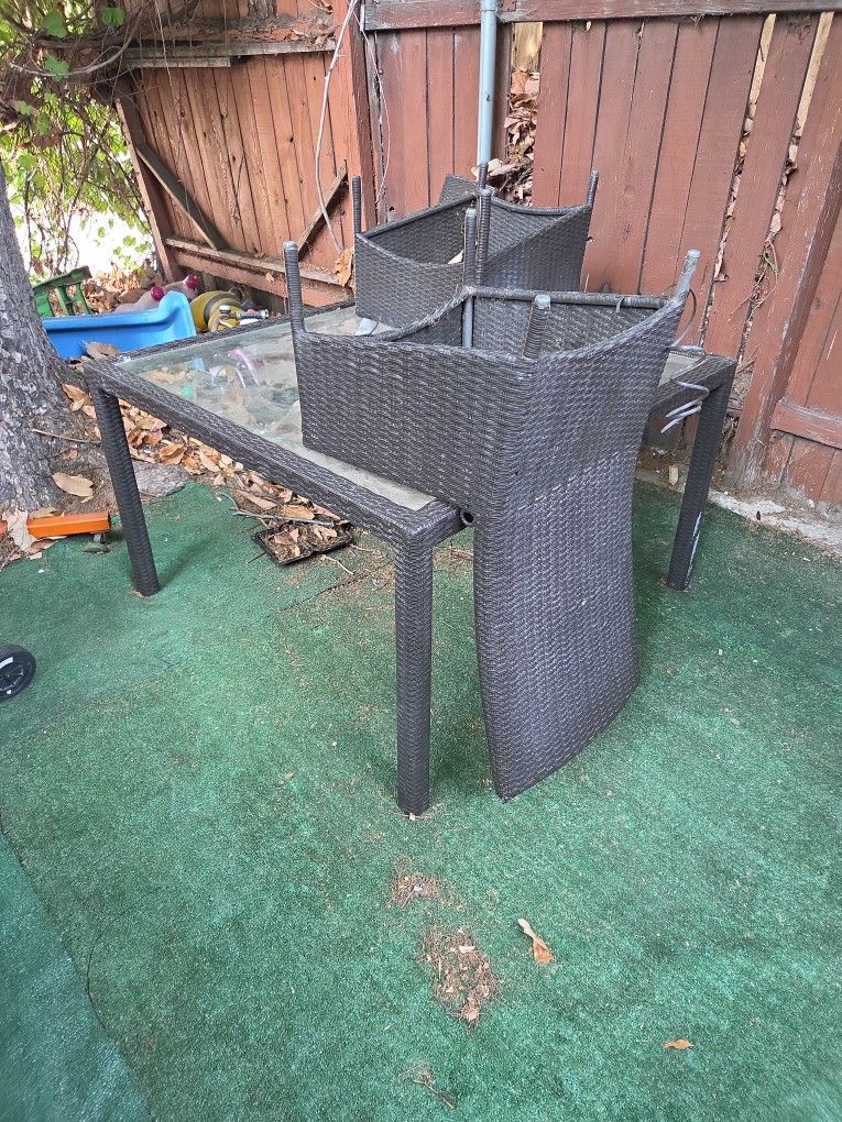 Free Table