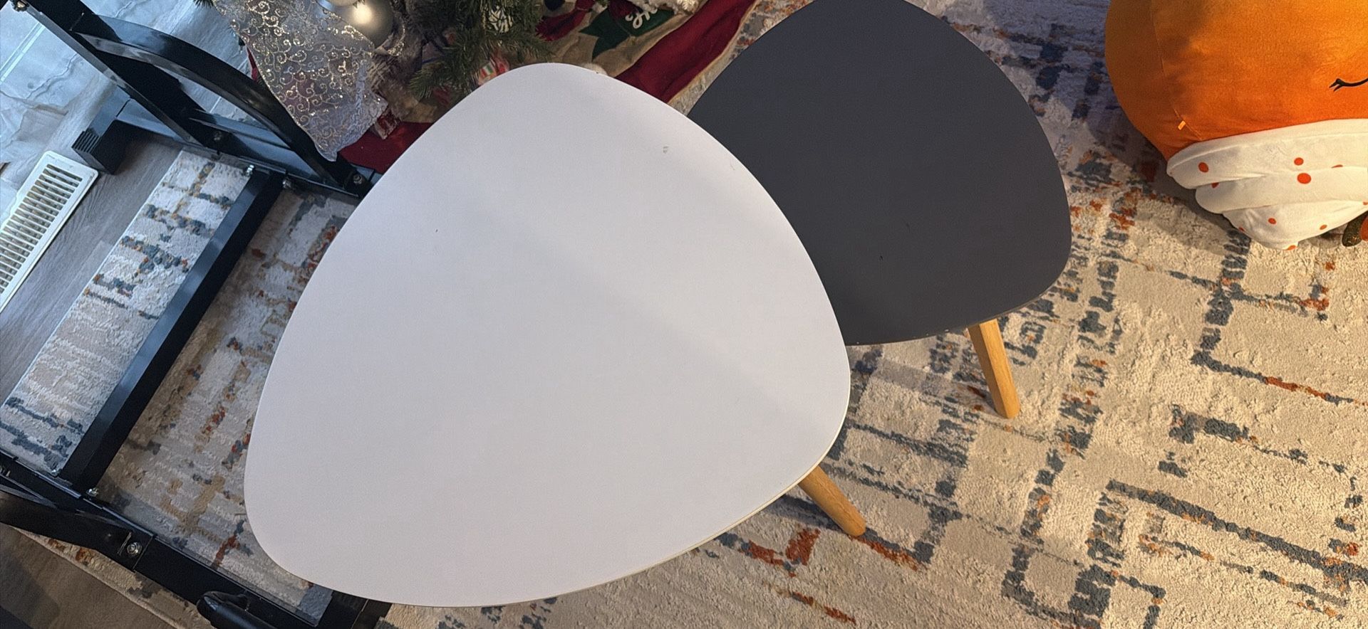 Nesting Triangle End Table,Set of 2 Coffee Table