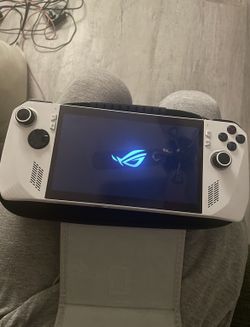 Asus ROG ALLY Z1 Extreme