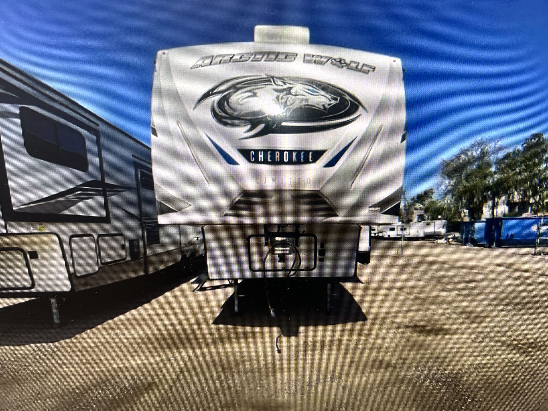 2022 ARTIC WOLF 321 BUNKHOUSE 
