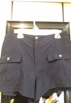 Liz Claiborne Women Navy blue shorts (M)