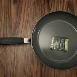 NEW Green Pan 10” Frying Pan Value $60   Sell $30
