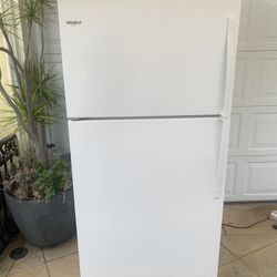 WIRLPOOL Refrigerator 