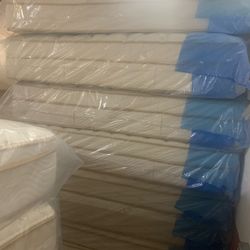 Luxury Saatva & Tempur-Pedic Mattresses – 50-80% Off!     •    Brand New, Minor Blemishes (Nothing That Affects Comfort)     •    King, Queen, Full, T